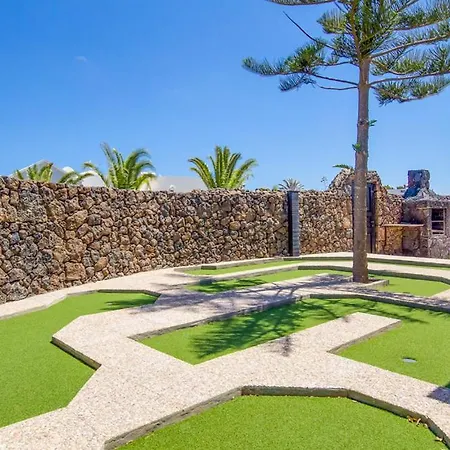 Puerto Del Carmen Sleeps 8 Pool Wifi فيلة
